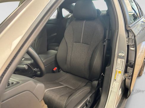 Used 2024 Honda Accord Sport image 31
