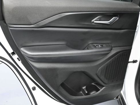 Certified 2024 Jeep Grand Cherokee Altitude image 23