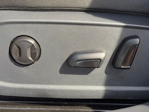Certified 2024 Volkswagen Jetta SE FWD image 19