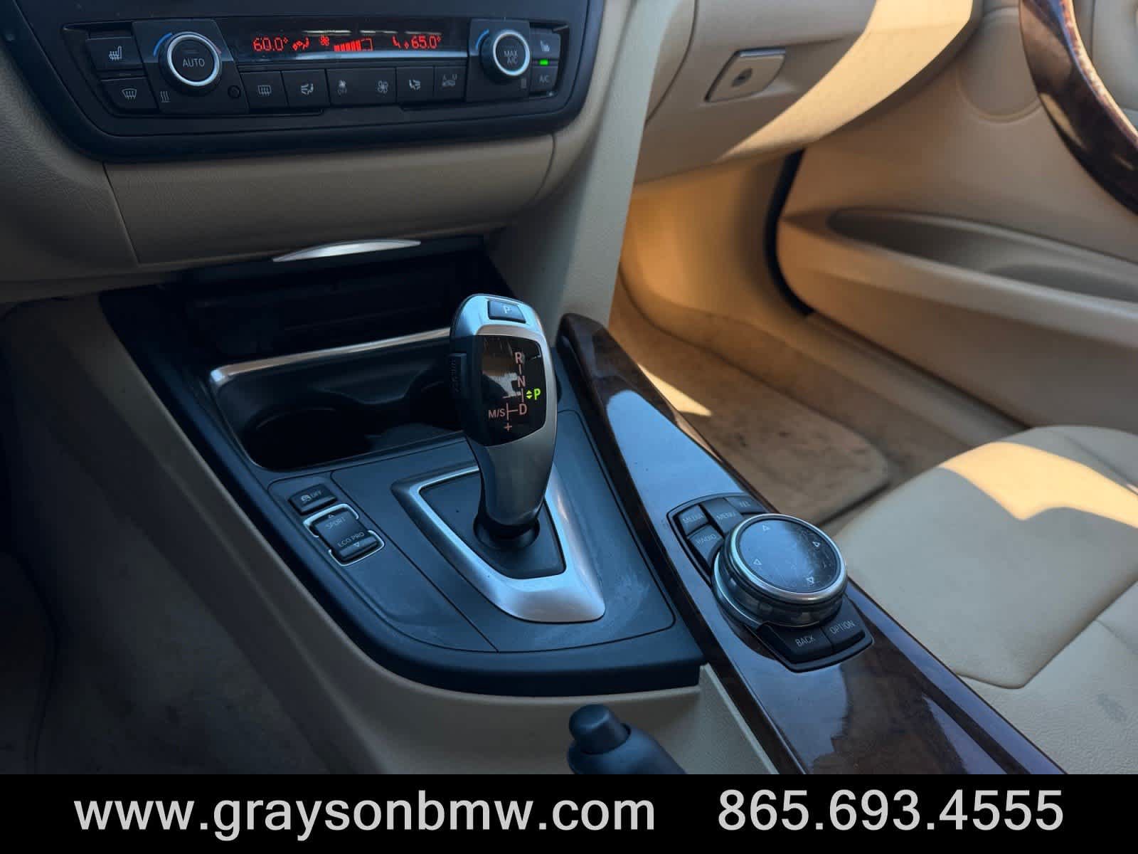 Used 2014 BMW 320i xDrive Sedan AWD/4WD image 30