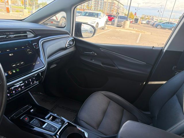 Used 2023 Chevrolet Bolt LT FWD image 20