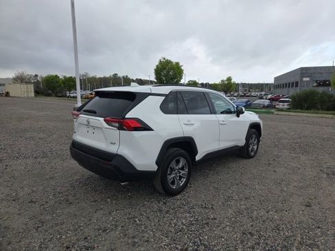 Used 2024 Toyota RAV4 XLE image 5