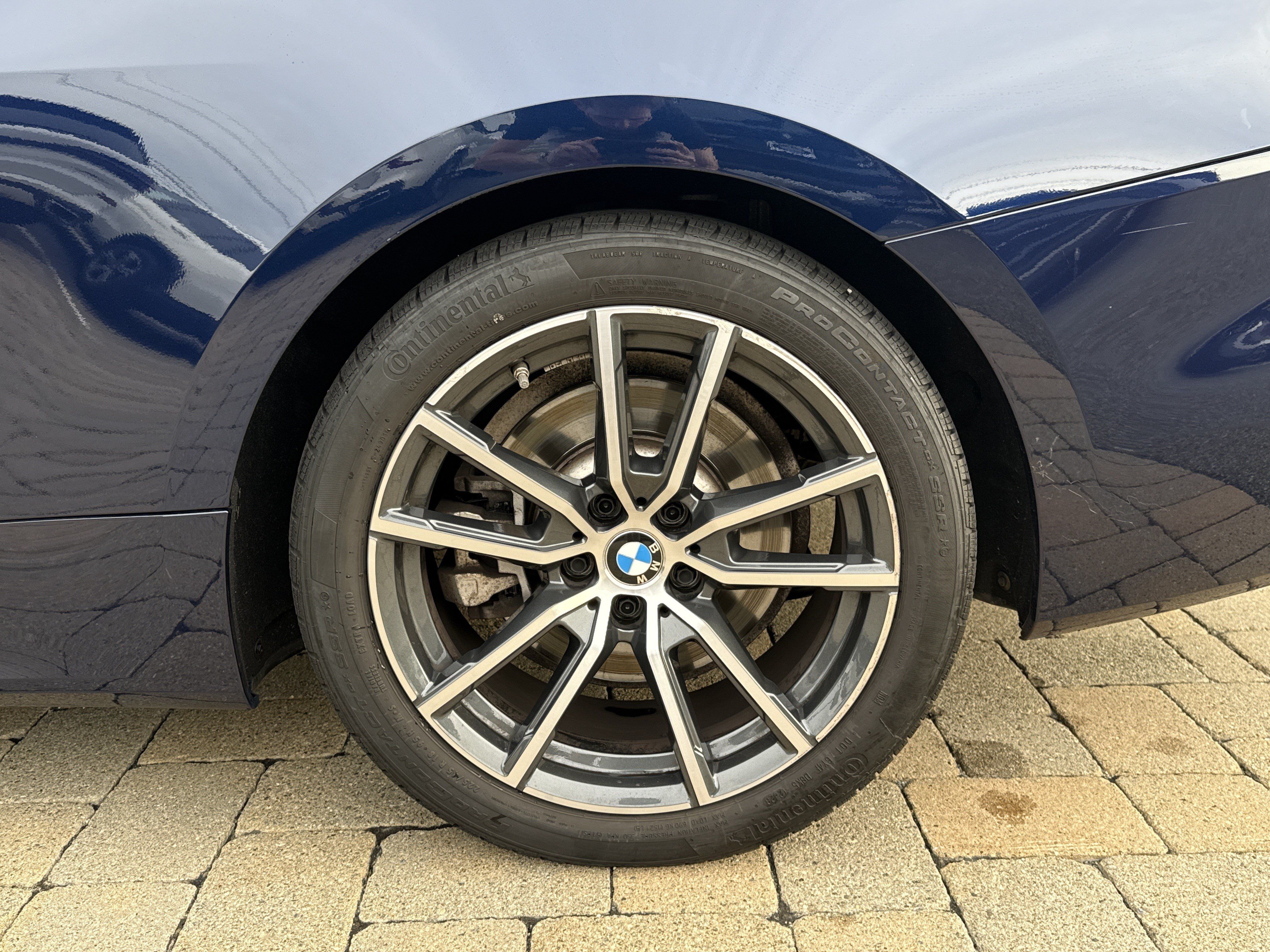 Used 2024 BMW 430i xDrive Convertible w/ Premium Package AWD/4WD image 29