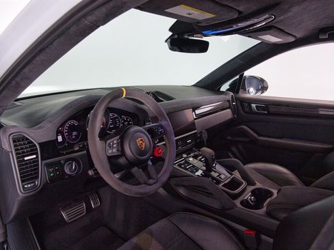 Used 2023 Porsche Cayenne Turbo GT image 21