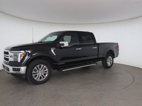Used 2025 Ford F150 Lariat w/ Equipment Group 501A Mid AWD/4WD image 3