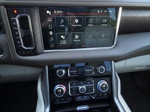 Used 2024 GMC Yukon Denali AWD/4WD image 16