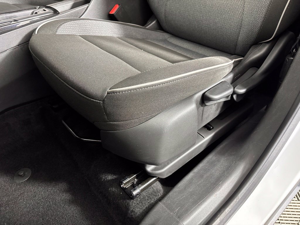 Used 2025 Chevrolet TrailBlazer LT FWD image 24