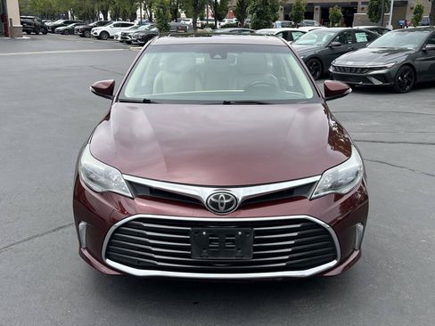 Used 2016 Toyota Avalon Limited FWD image 3