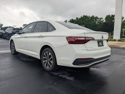 Used 2022 Volkswagen Jetta S FWD image 4