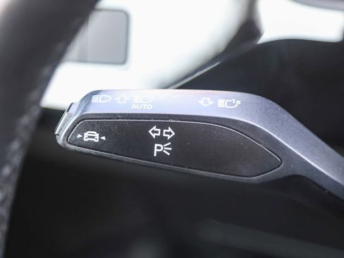 Used 2022 Audi e-tron Premium image 29