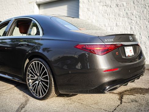Used 2022 Mercedes-Benz S 500 4MATIC image 12
