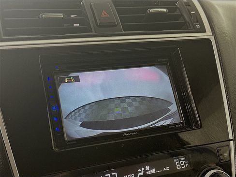 Used 2019 Subaru Outback 2.5i Premium image 23