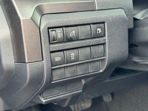 Used 2025 Toyota 4Runner SR5 image 19