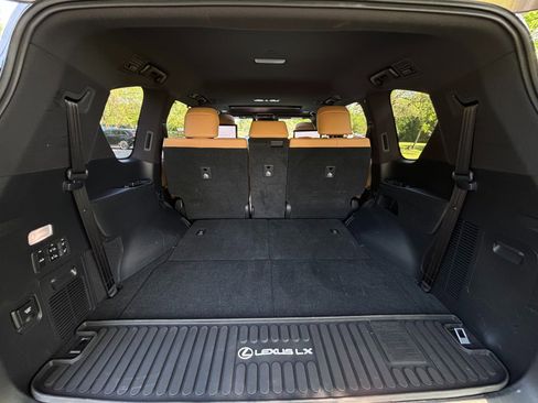 Used 2023 Lexus LX 600 4WD w/ Accessory Package (Z1) image 37