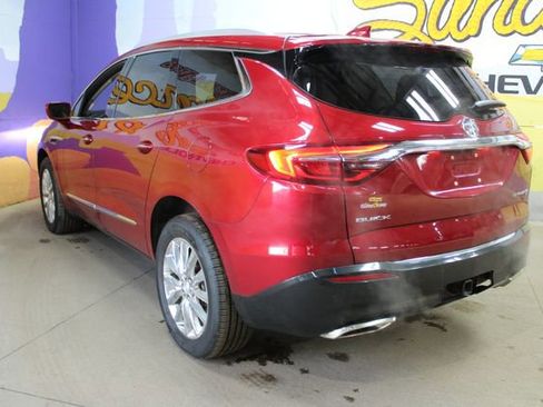 Used 2018 Buick Enclave Essence w/ Experience Buick Package AWD/4WD image 6