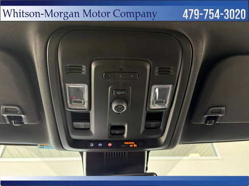 Used 2023 GMC Yukon XL SLT AWD/4WD image 38