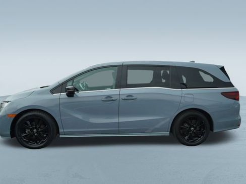 Used 2023 Honda Odyssey Sport image 4
