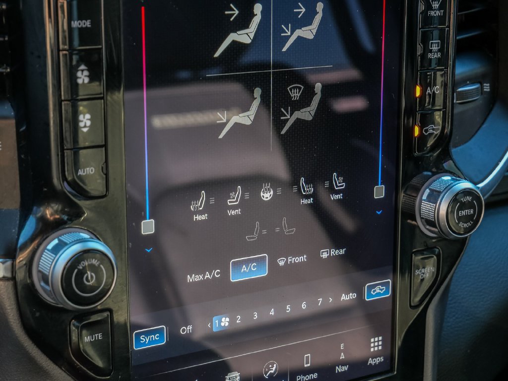 Used 2025 RAM 1500 Laramie w/ Sport Appearance Package AWD/4WD image 38