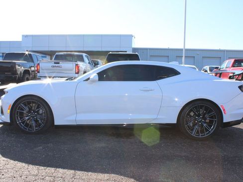 Used 2021 Chevrolet Camaro ZL1 image 6