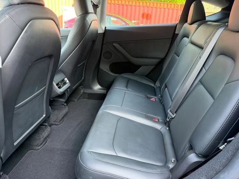 Used 2023 Tesla Model Y Long Range AWD/4WD image 16