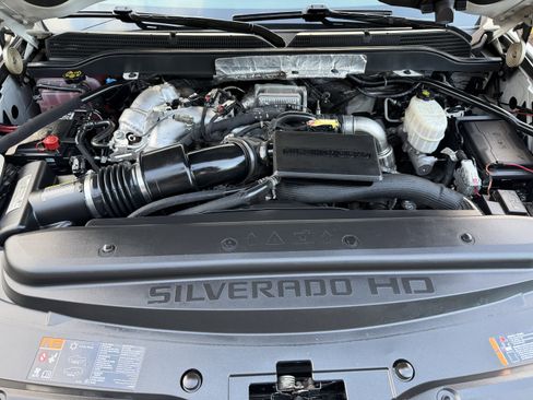 Used 2019 Chevrolet Silverado 2500 LT AWD/4WD image 21