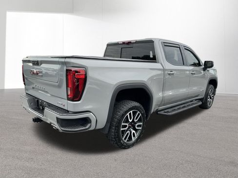 Used 2024 GMC Sierra 1500 AT4 w/ Technology Package AWD/4WD image 3