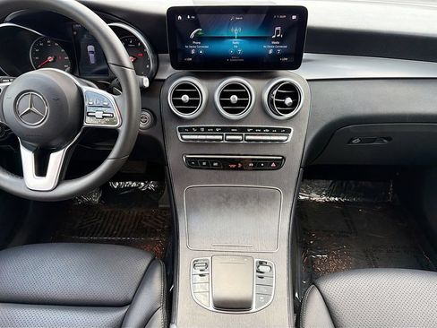 Used 2021 Mercedes-Benz GLC 300 image 19