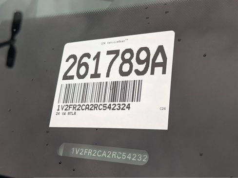 Used 2024 Volkswagen Atlas SEL Premium R-Line image 36