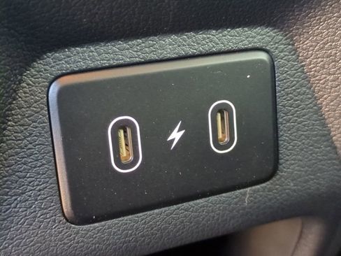 New 2026 Hyundai Venue SEL image 18