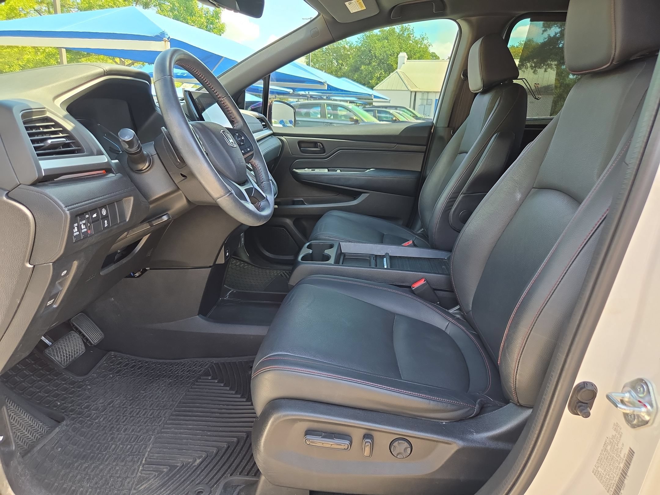 Used 2023 Honda Odyssey Sport image 9