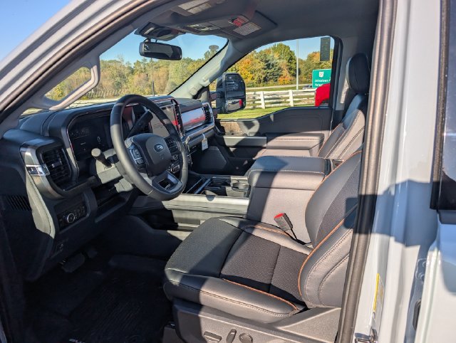 New 2027 Ford F350 Lariat w/ Black Appearance Package AWD/4WD image 17