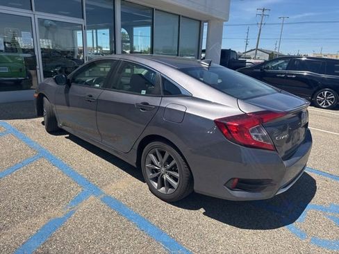 Used 2019 Honda Civic EX image 6