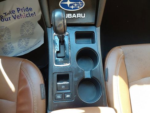 Used 2019 Subaru Outback 3.6R Touring image 17