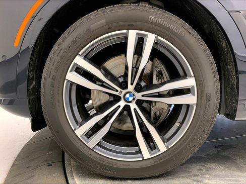Certified 2026 BMW X7 xDrive40i w/ M Sport Package AWD/4WD image 9