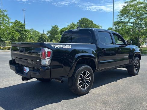 Used 2023 Toyota Tacoma TRD Sport AWD/4WD image 11