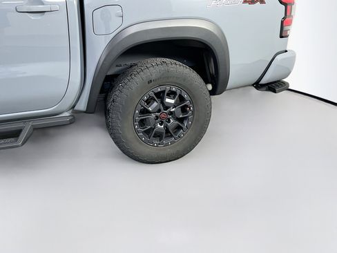 Used 2022 Nissan Frontier PRO-4X w/ Pro-4X Premium Package image 31