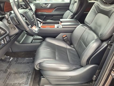 Used 2024 Lincoln Navigator Reserve AWD/4WD image 21