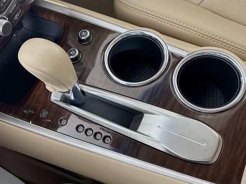 Used 2013 Nissan Pathfinder Platinum w/ Platinum Premium Pkg image 21