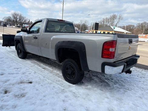 Used 2007 Chevrolet Silverado 2500 W/T w/ Snow Plow Prep Package image 9