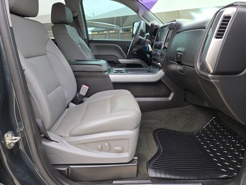 Used 2017 Chevrolet Silverado 2500 LTZ w/ Duramax Plus Package image 27