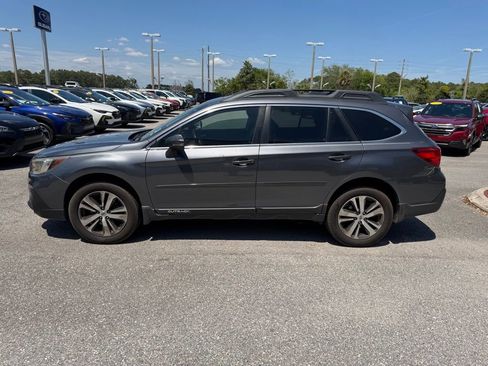Used 2019 Subaru Outback 2.5i Limited AWD/4WD image 12