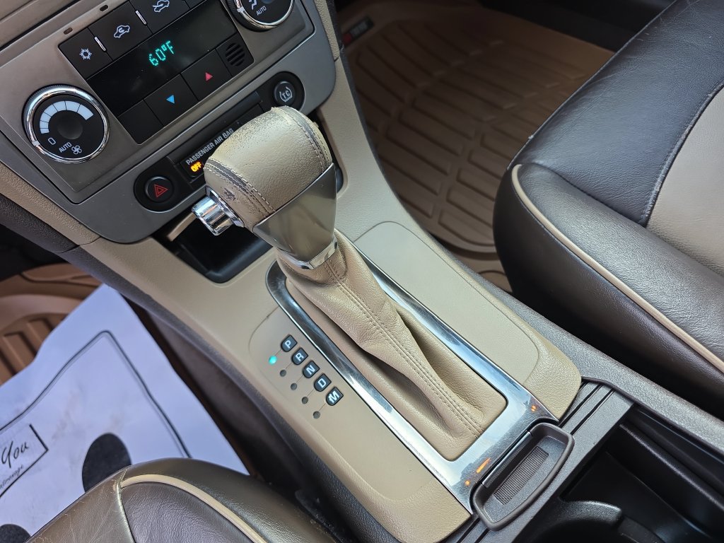 Used 2008 Chevrolet Malibu LTZ w/ Rear Power Package FWD image 21