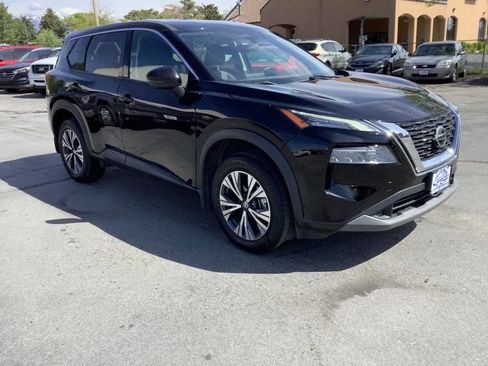 Used 2021 Nissan Rogue SV AWD/4WD image 6