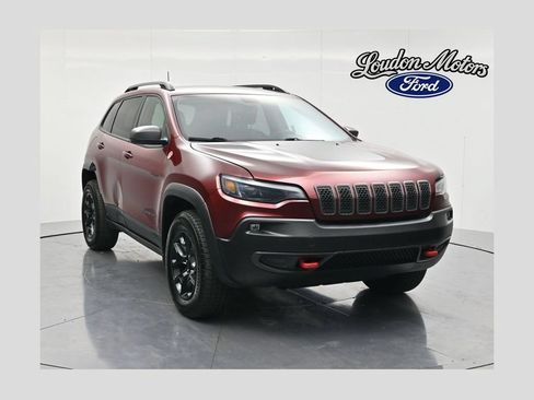 Used 2020 Jeep Cherokee Trailhawk w/ Comfort/Convenience Group AWD/4WD image 1