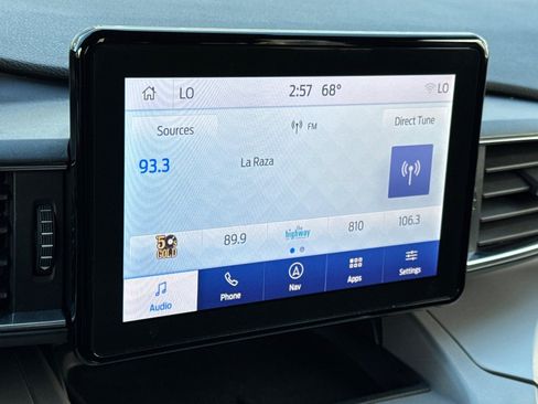 Used 2023 Ford Explorer XLT w/ Equipment Group 202A image 19