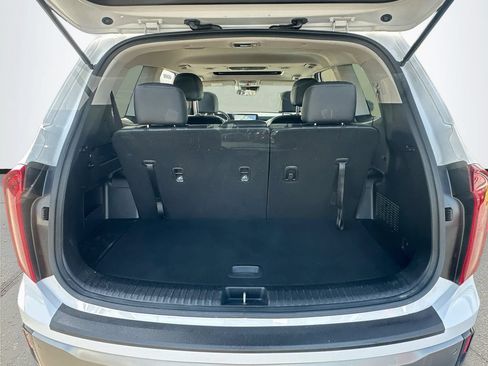 Certified 2024 Kia Telluride S w/ S Sunroof Package AWD/4WD image 27
