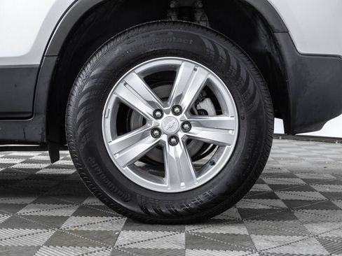 Used 2018 Chevrolet Trax LT w/ Sun & Sound Package AWD/4WD image 44