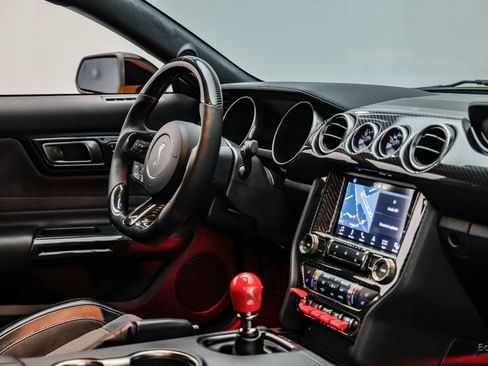 Used 2019 Ford Mustang Shelby GT350 w/ Technology Package image 44
