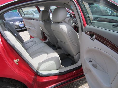 Used 2009 Buick Lucerne CXL w/ Driver Confidence Package image 13