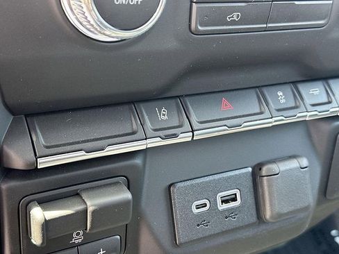 New 2026 GMC Sierra 2500 Pro RWD image 15